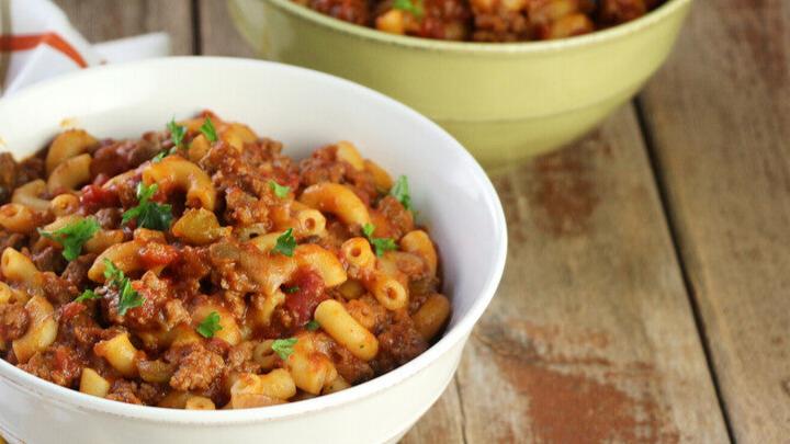 Chinese macaroni with meat