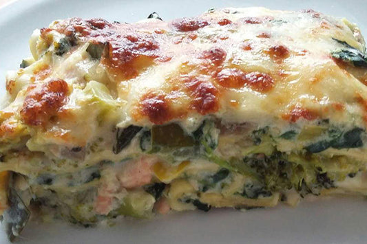 Salmon and broccoli lasagna (frozen)