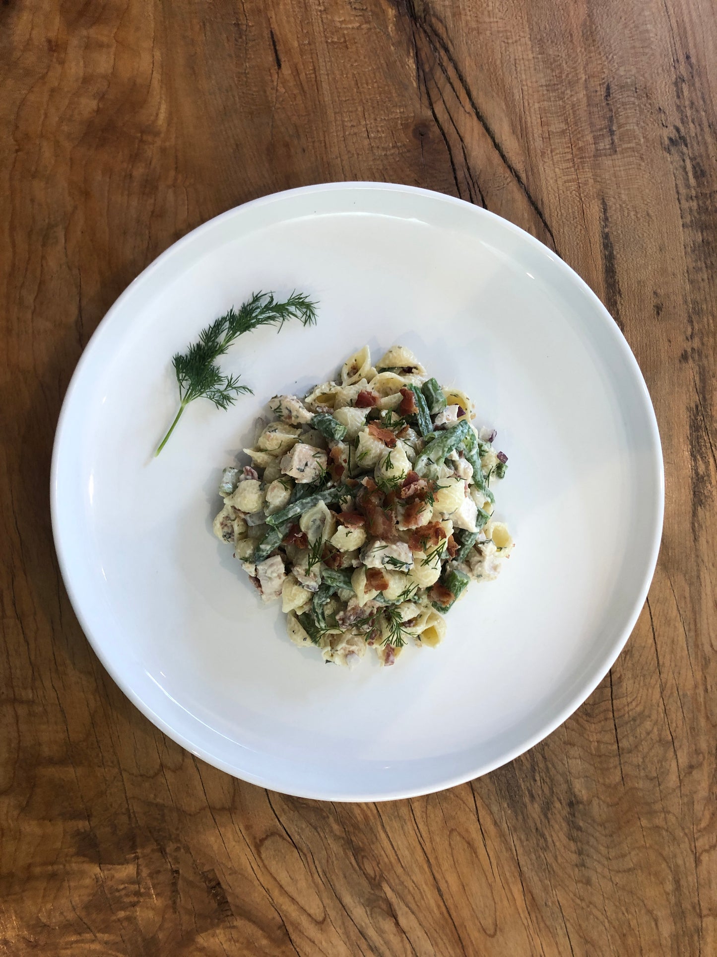 Salade de coquilles au poulet et bacon