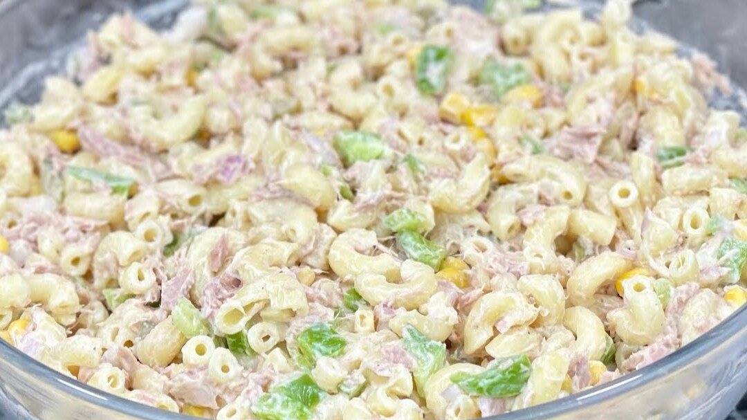 Tuna and egg macaroni salad